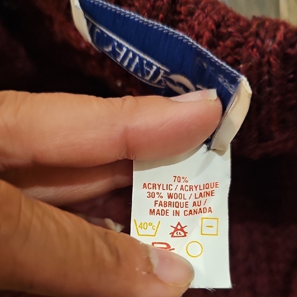 Women's Burgundy Sweater - Picture 3 of 8